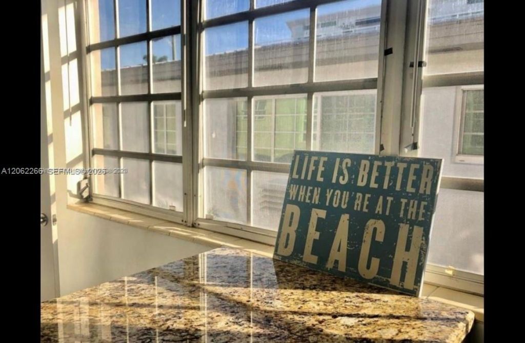 836 10th St, Unit 8, Miami Beach, FL 33139 Photo