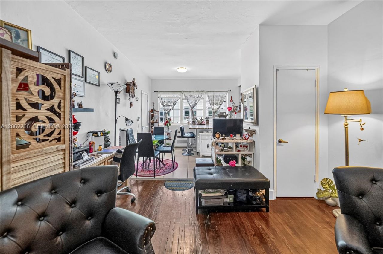 836 10th St, Unit 8, Miami Beach, FL 33139 Photo