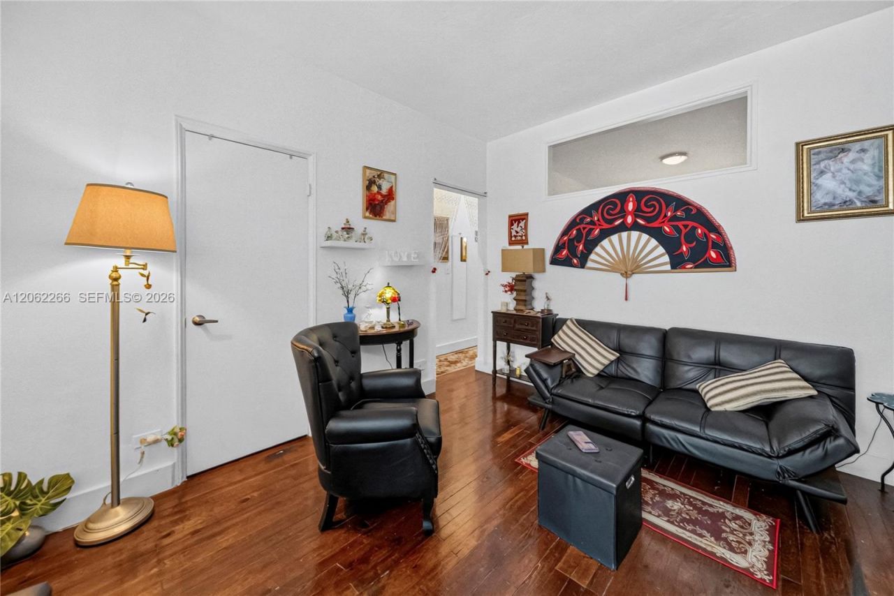 836 10th St, Unit 8, Miami Beach, FL 33139 Photo