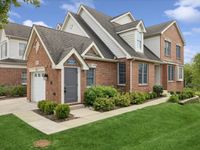 17 Harborside Way, Hawthorn Woods, IL 60047 primary photo