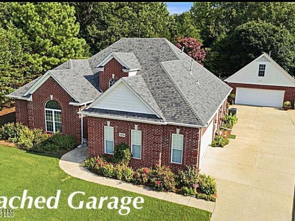 10078 N Cypress Lake Drive, Olive Branch, MS 38654