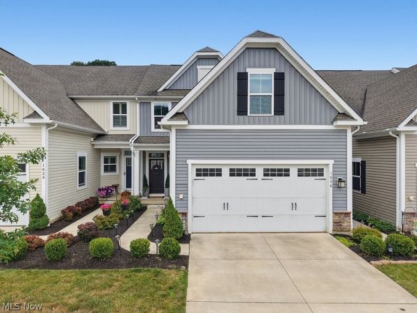 1626 Mud Brook Lane , Akron, OH 44313