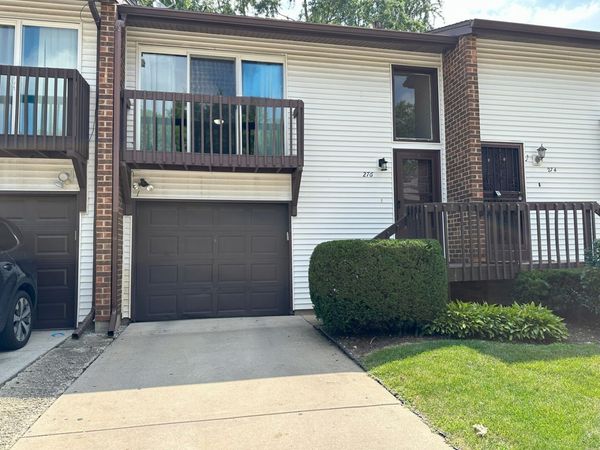 276 Sioux Drive , Bolingbrook, IL 60440