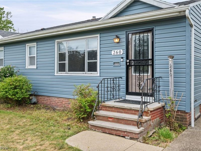 260 Deborah Lane, Bedford, OH 44146 Photo 8