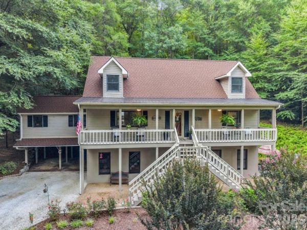 103 Audia Way Drive , Zirconia, NC 28790