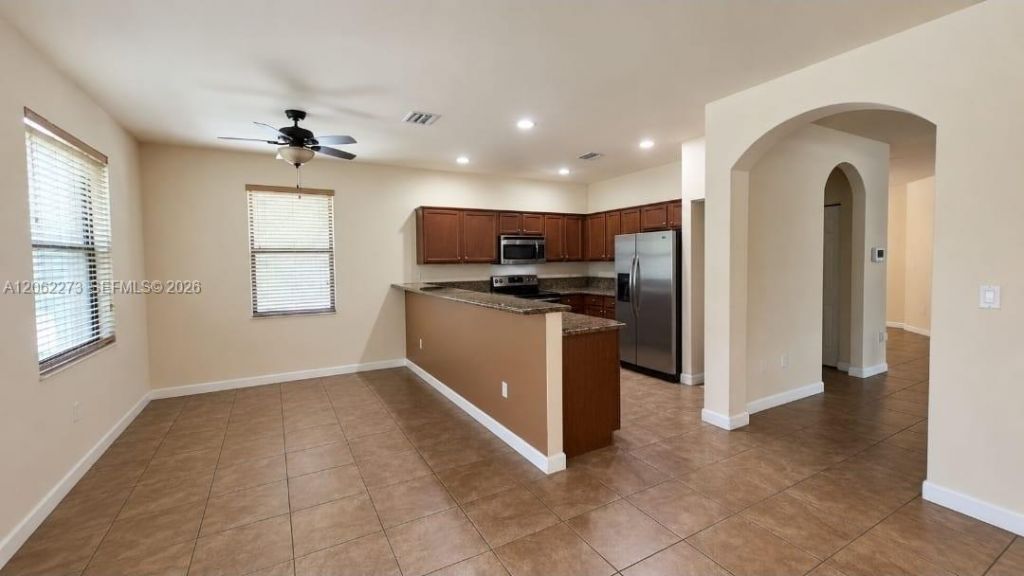8890 W 33rd Ave, Hialeah, FL 33018 Photo