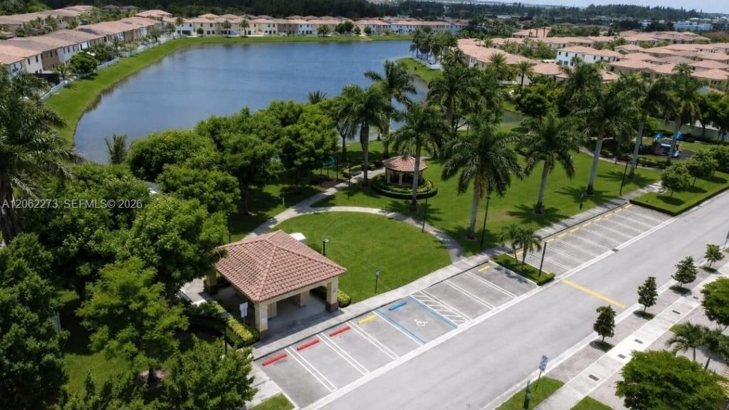 8890 W 33rd Ave, Hialeah, FL 33018 Photo