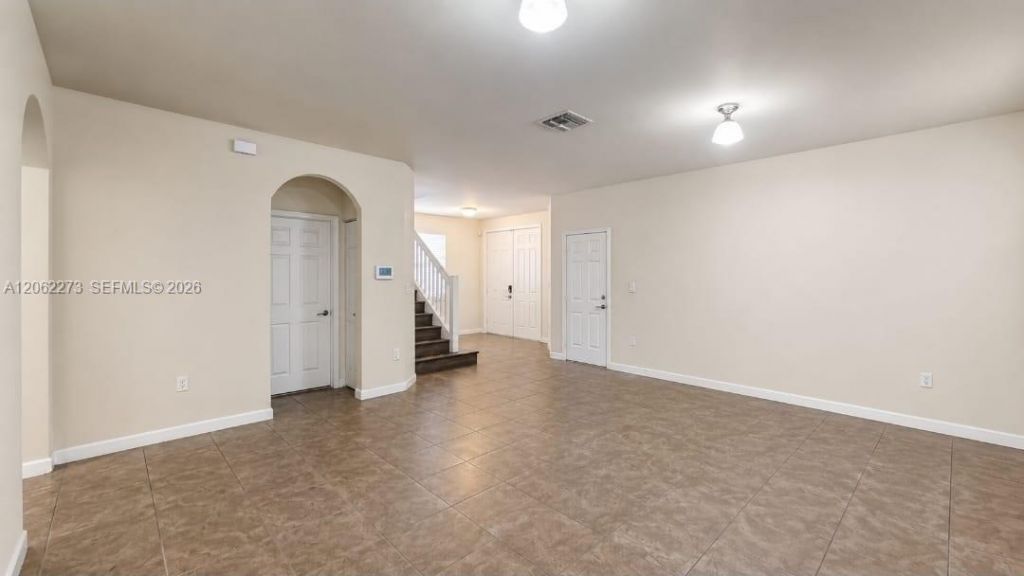 8890 W 33rd Ave, Hialeah, FL 33018 Photo