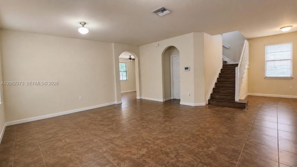 8890 W 33rd Ave, Hialeah, FL 33018 Photo