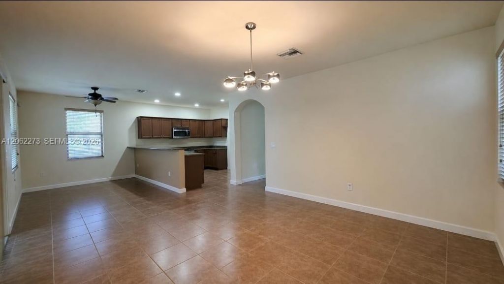 8890 W 33rd Ave, Hialeah, FL 33018 Photo