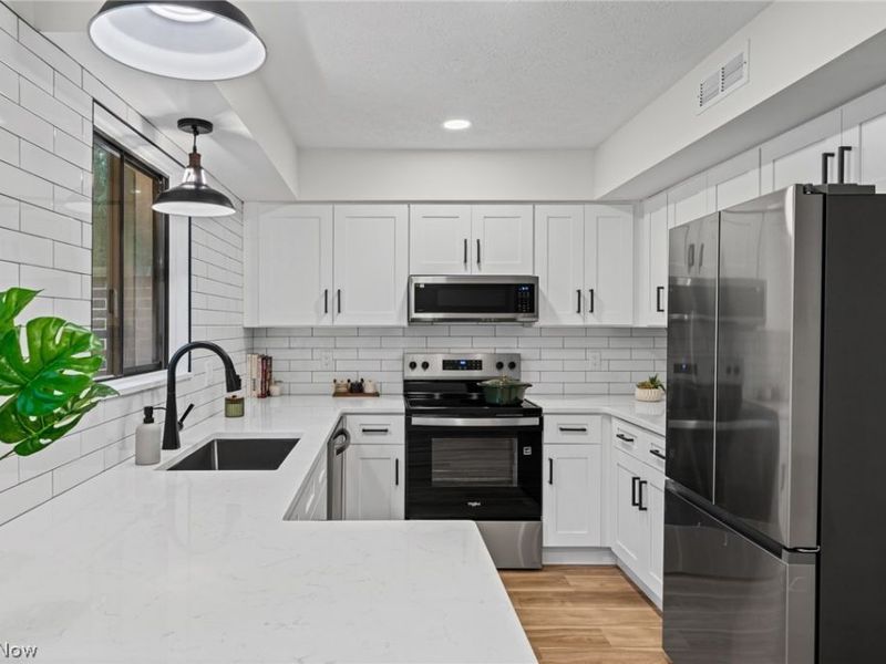 4449 Cushing Lane, Richmond Heights, OH 44143 Photo 6