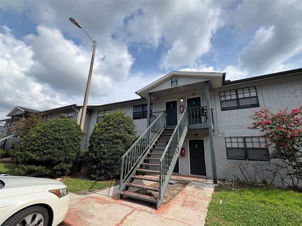 203 POINSETTIA PINE COURT, Unit 102, TAMPA, FL 33612
