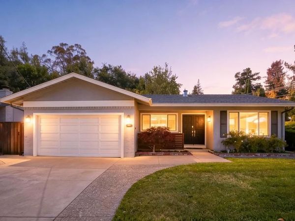 5752 Cold Water Dr, Castro Valley, CA 94552