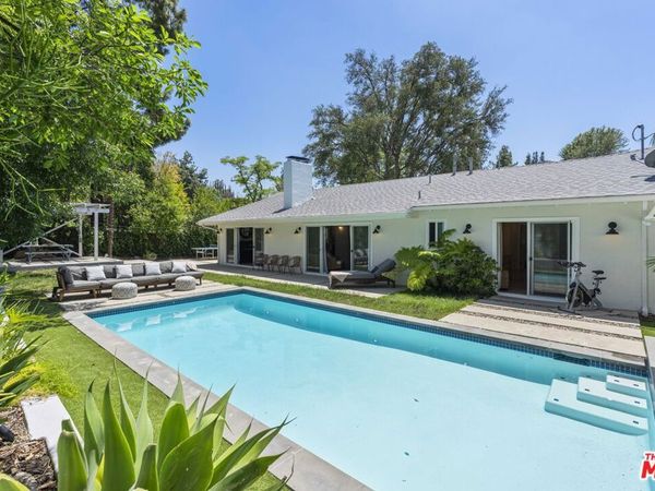 23023 Gainford Street, Los Angeles, CA 91364