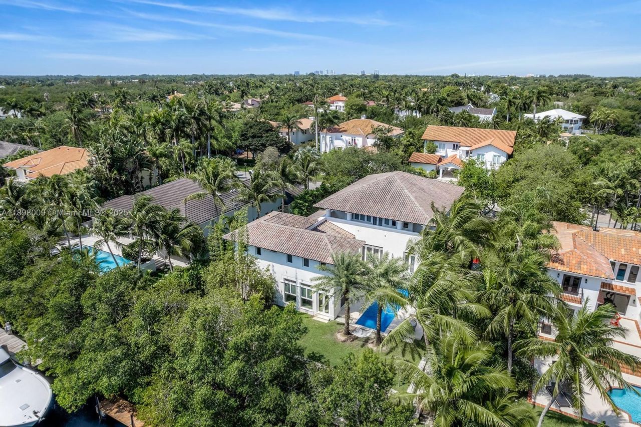 112 Paloma Dr, Coral Gables, FL 33143 Photo
