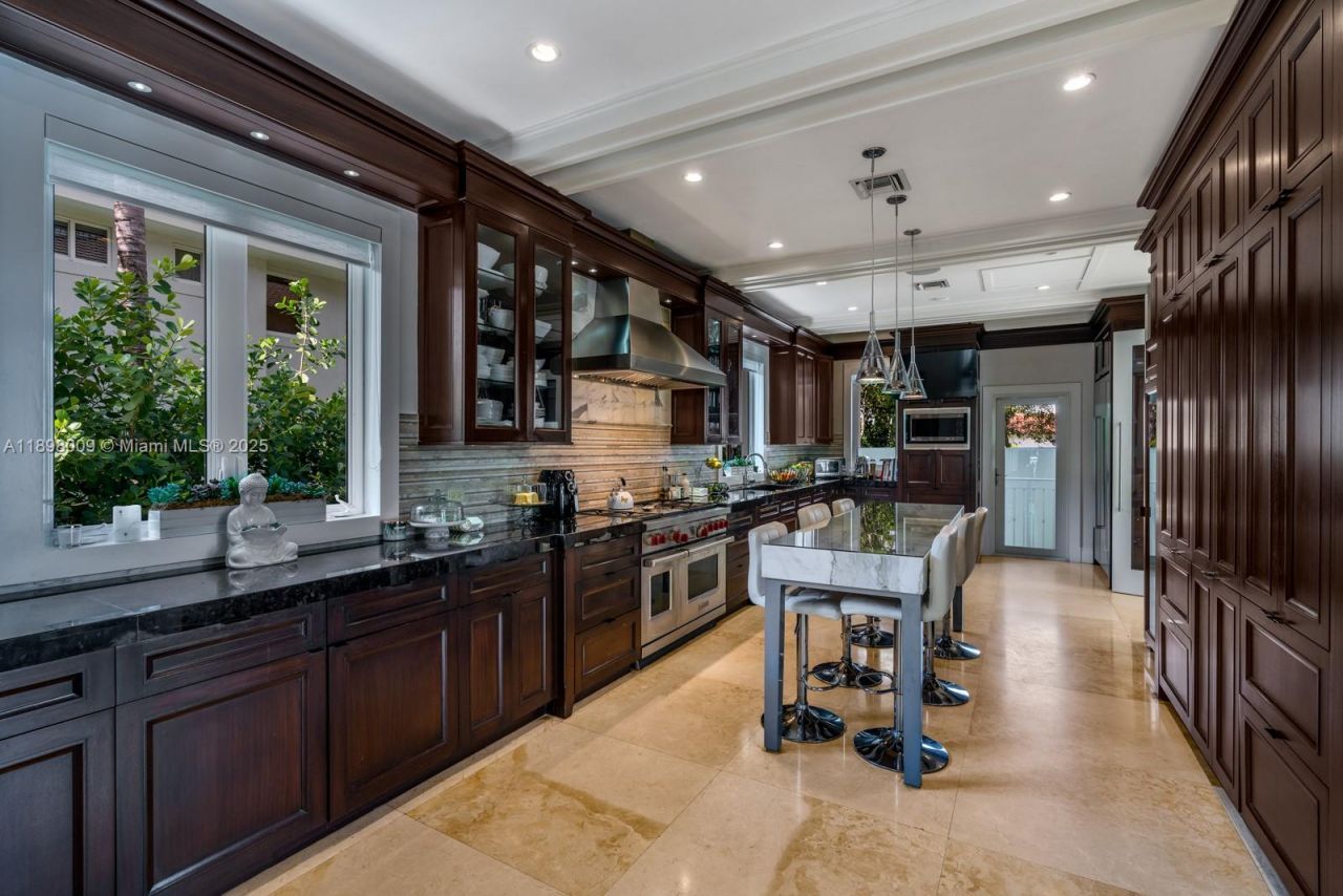 112 Paloma Dr, Coral Gables, FL 33143 Photo