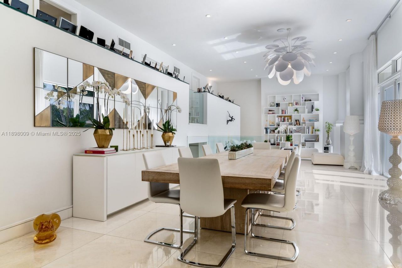 112 Paloma Dr, Coral Gables, FL 33143 Photo