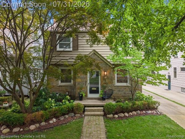 23 Amherst Road, Pleasant Ridge, Mi 48069