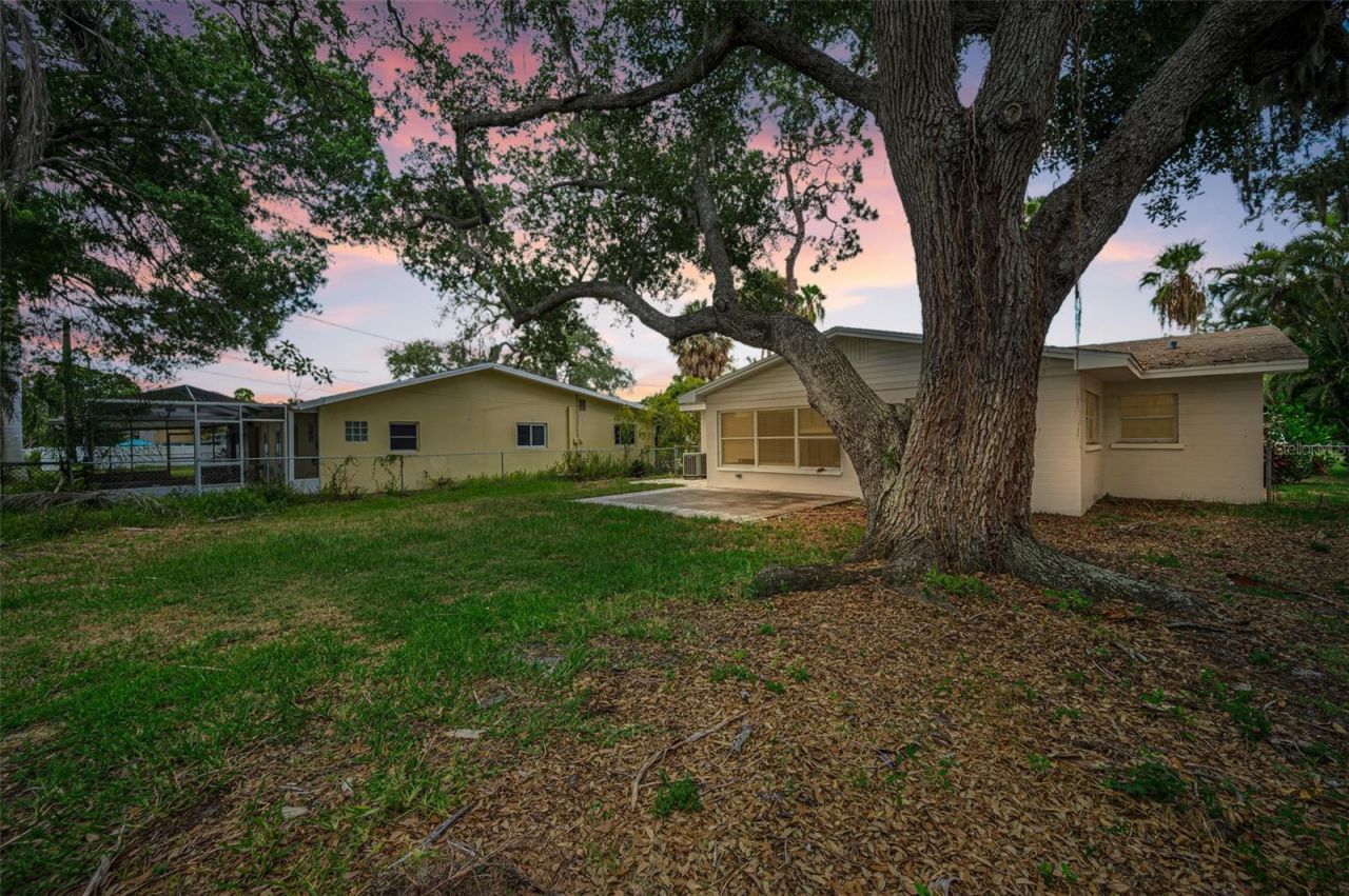 910 Snell Isle Boulevard Ne, Saint Petersburg, FL 33704 Photo