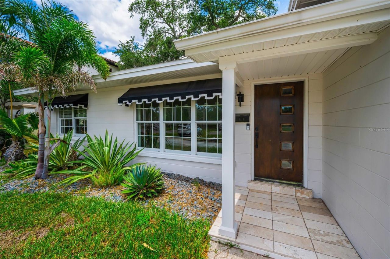 910 Snell Isle Boulevard Ne, Saint Petersburg, FL 33704 Photo