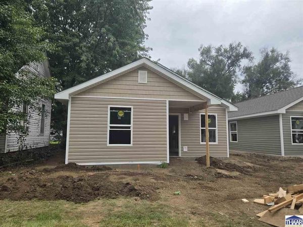 77 S 18th Street, Terre Haute, IN 47807