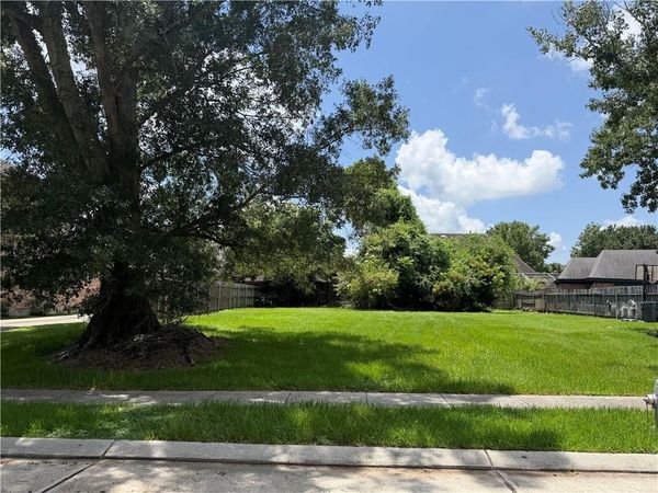 3521 WHITE OAK Avenue , New Orleans, LA 70131