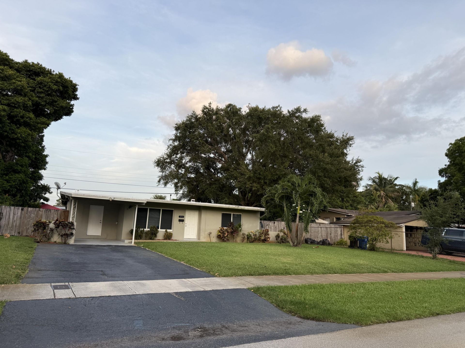 2316 SW 35th Avenue, Fort Lauderdale, FL 33312 Photo