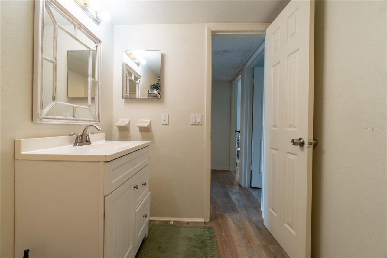 4003 Bayside Court, Bradenton, FL 34210 Photo