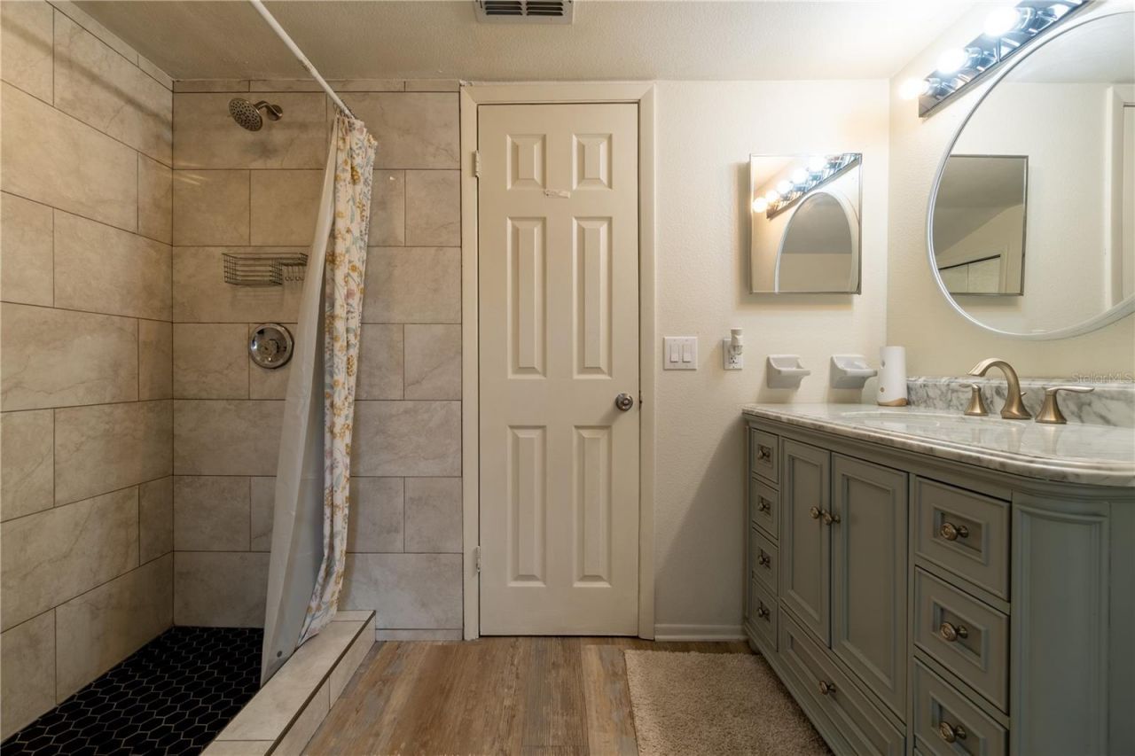 4003 Bayside Court, Bradenton, FL 34210 Photo