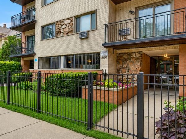 5406 S Harper Avenue , Unit 303, Chicago, IL 60615