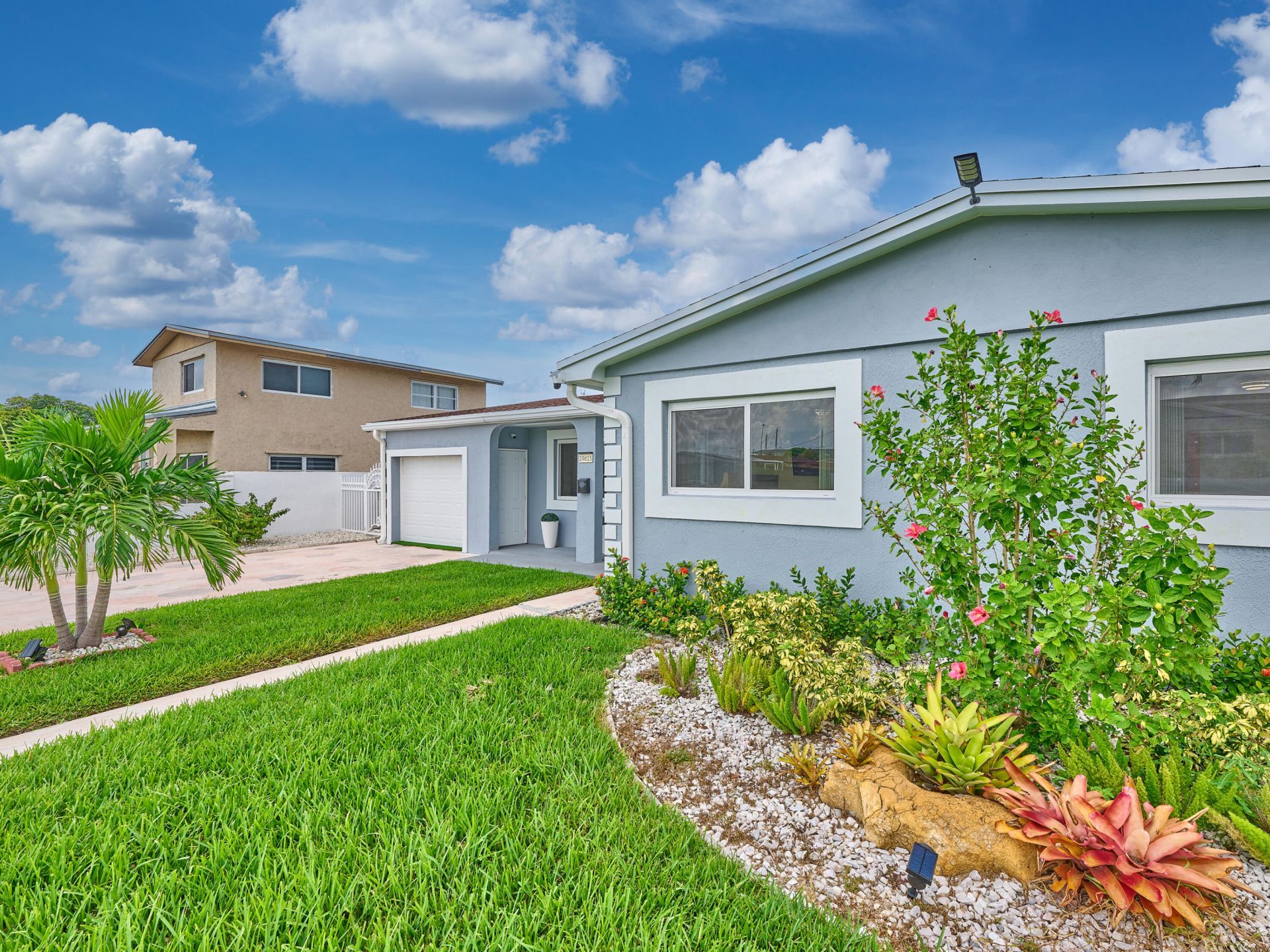 19615 NW 14th Avenue, Miami, FL 33169 Main Photo