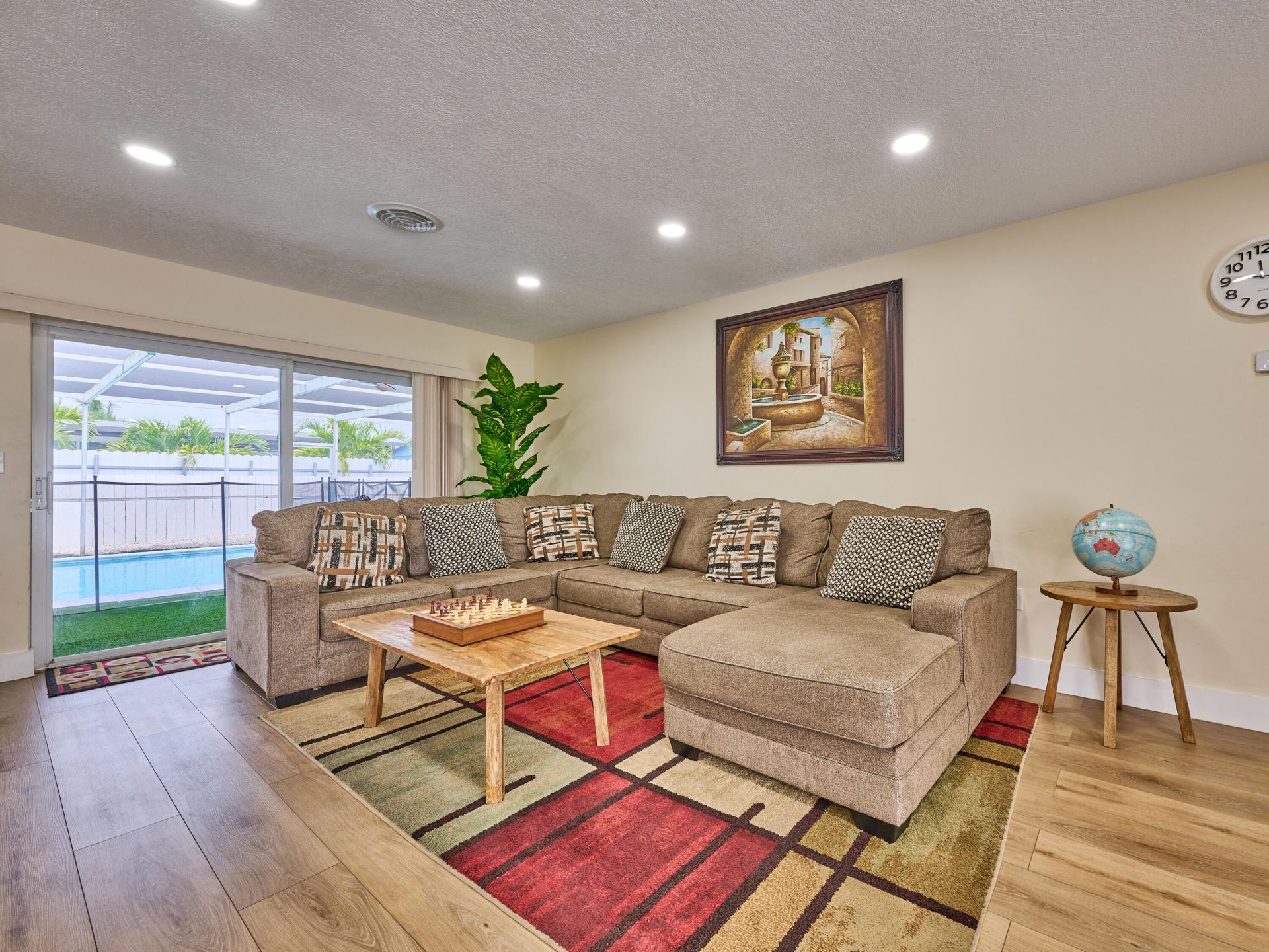 19615 NW 14th Avenue, Miami, FL 33169 Photo
