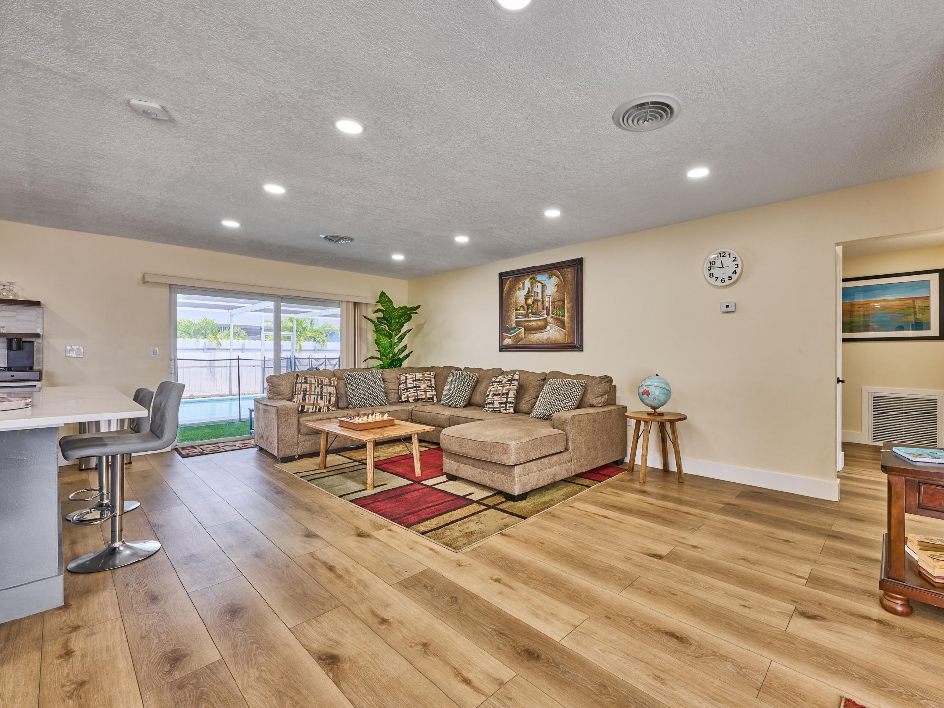 19615 NW 14th Avenue, Miami, FL 33169 Photo