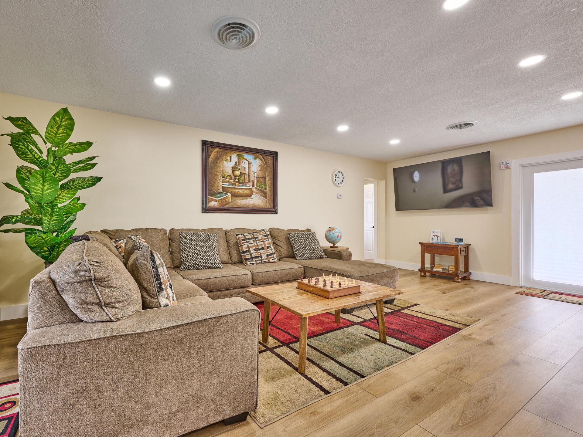 19615 NW 14th Avenue, Miami, FL 33169 Photo