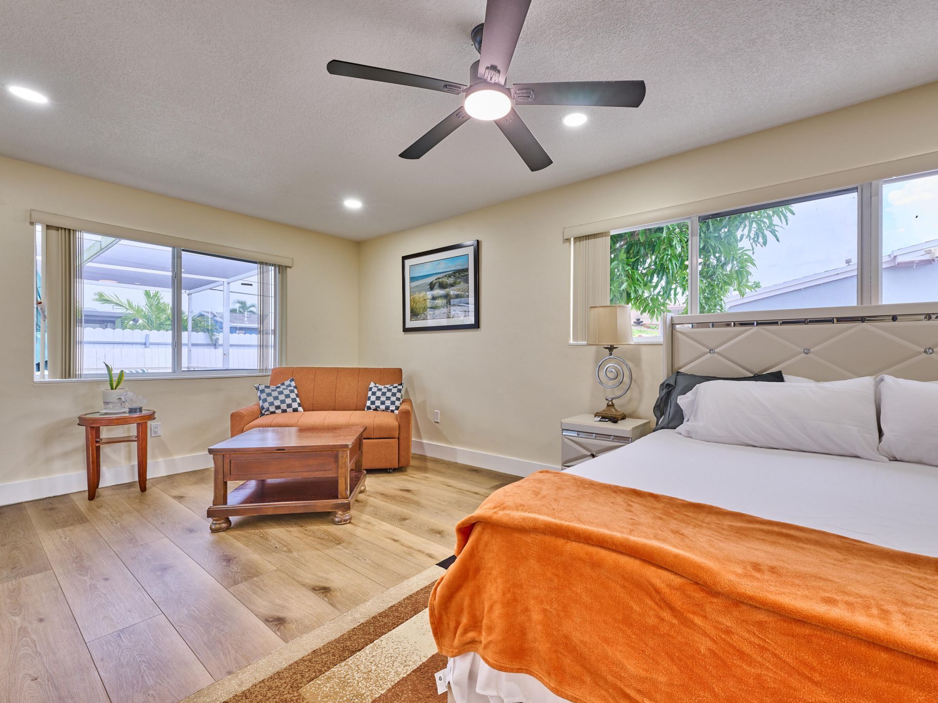 19615 NW 14th Avenue, Miami, FL 33169 Photo