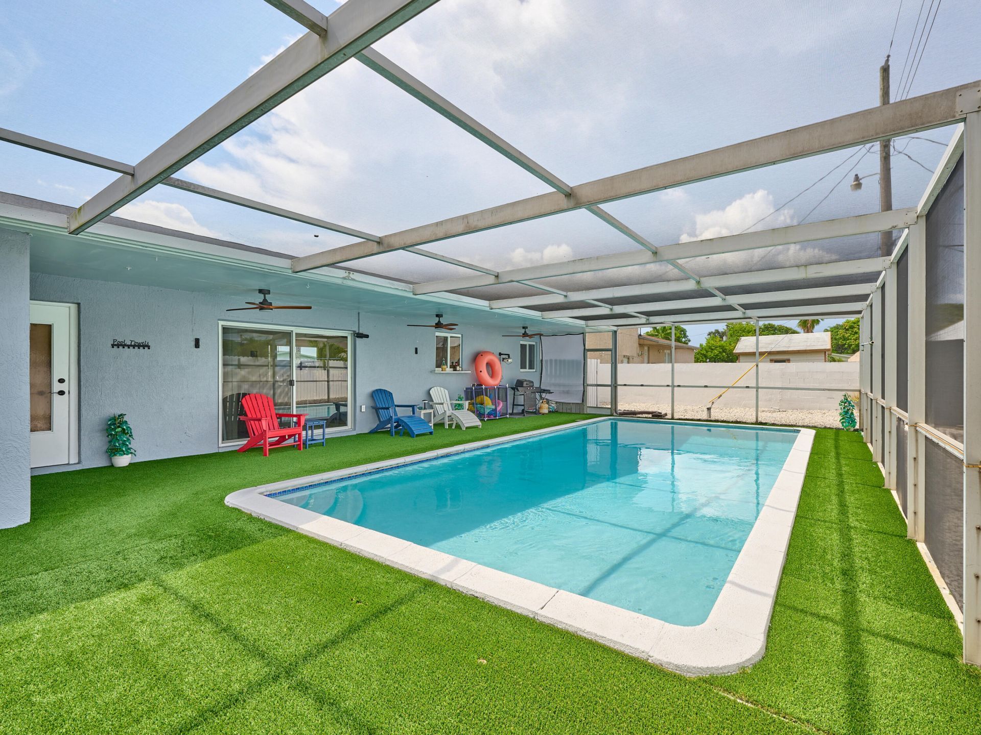 19615 NW 14th Avenue, Miami, FL 33169 Photo