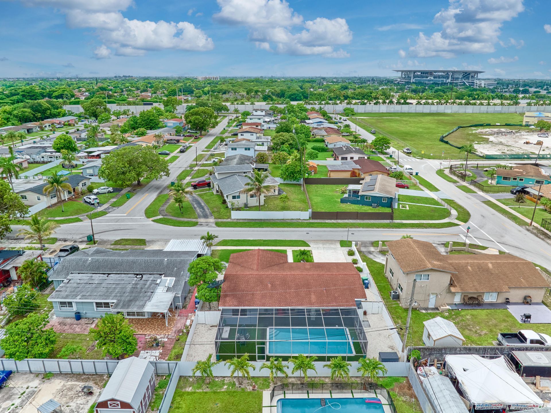 19615 NW 14th Avenue, Miami, FL 33169 Photo