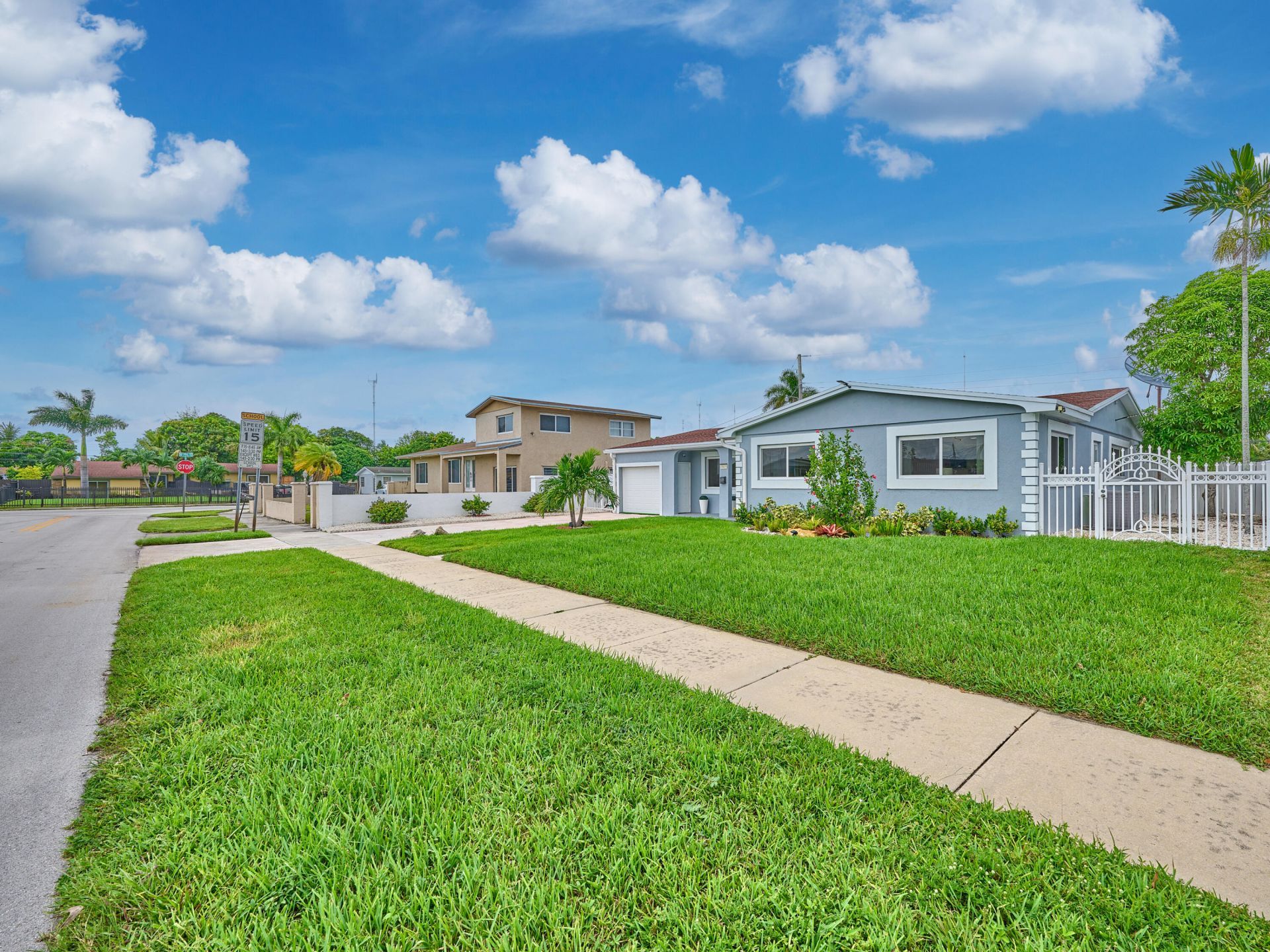 19615 NW 14th Avenue, Miami, FL 33169 Photo
