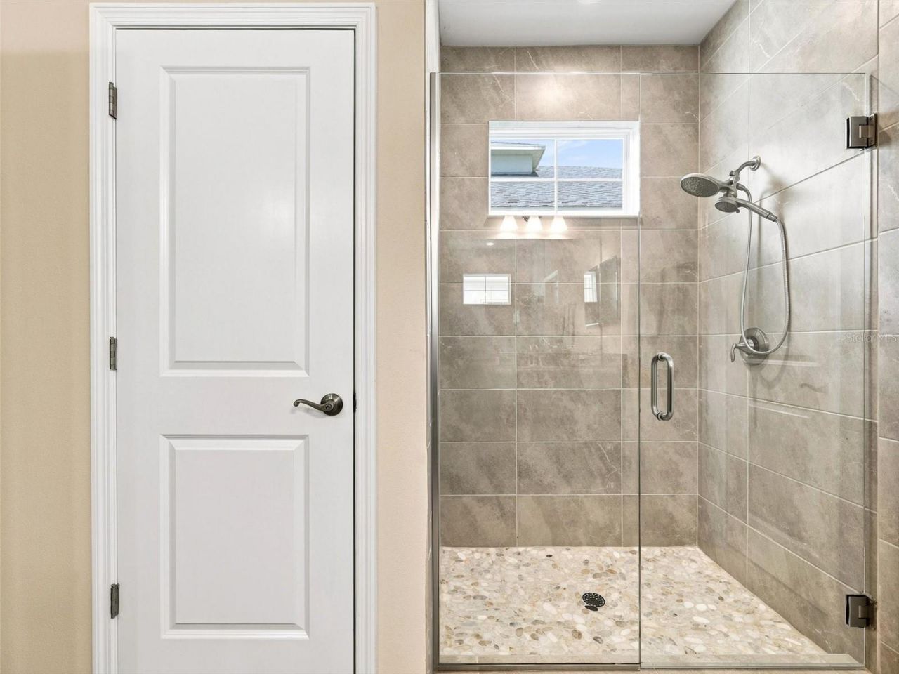 5133 Admiral Pointe Drive , Apollo Beach, FL 33572 Photo
