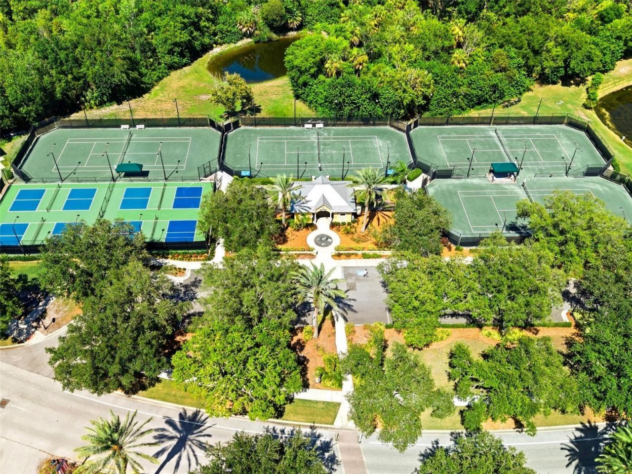5133 Admiral Pointe Drive , Apollo Beach, FL 33572 Photo