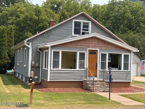 827 MAINVILLE Drive , Bloomsburg, PA 17815