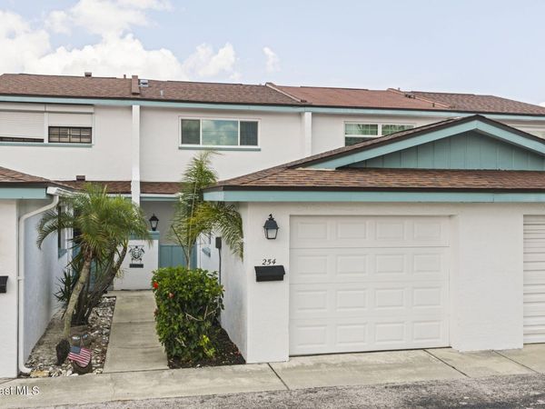 254 Queens Court , Satellite Beach, FL 32937