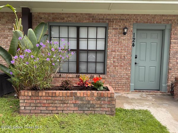 1300 Arlington Lane NE, Unit 124, Palm Bay, FL 32905