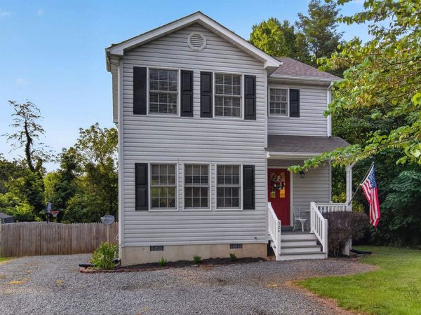 324 EAST ST, Gordonsville, VA 22942