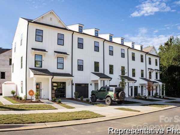 5014 Clairmont Road, Unit 3, Charlotte, NC 28208