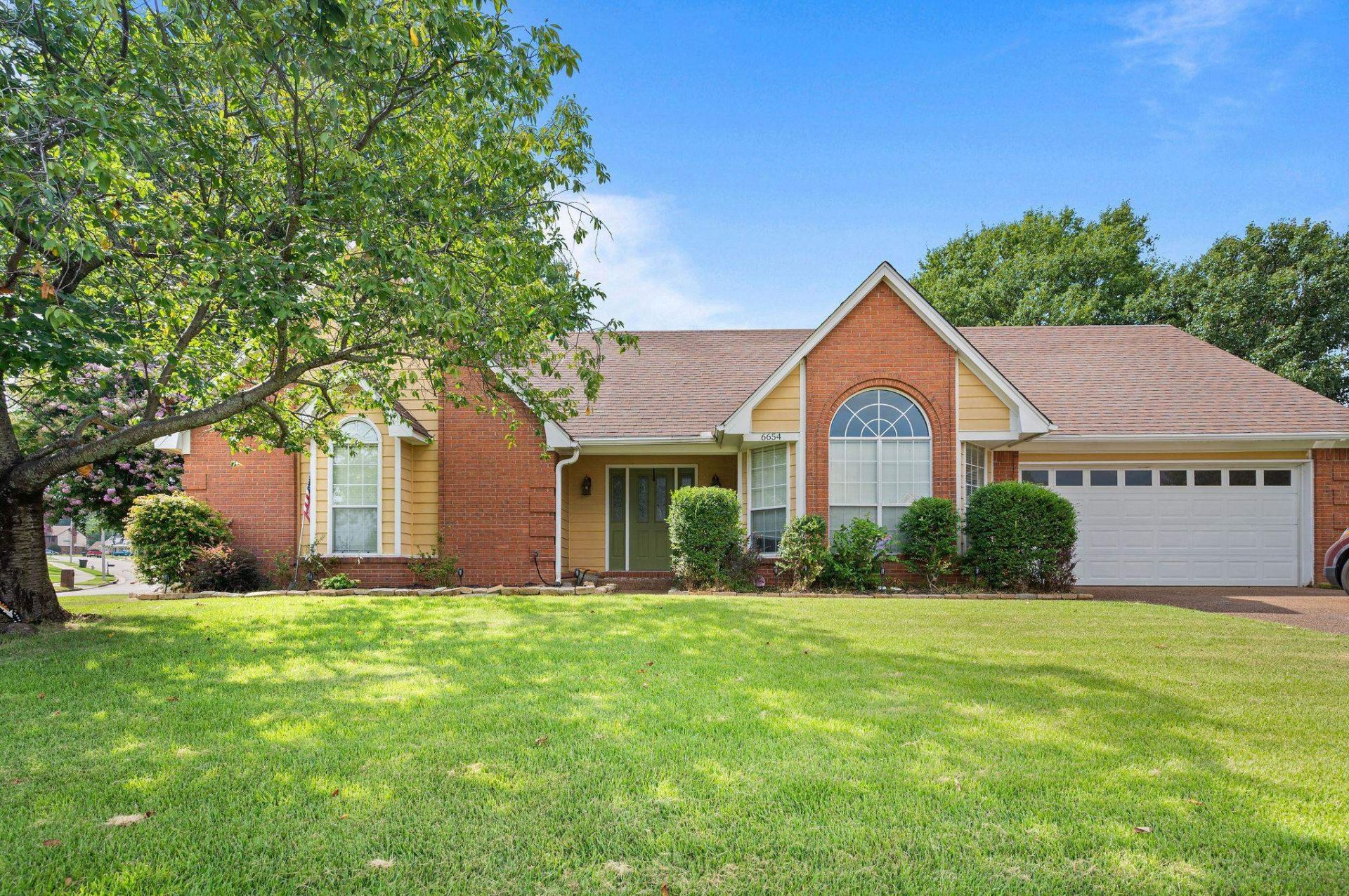 6654 Golden Star Cv, Bartlett, TN 38134 Main Photo