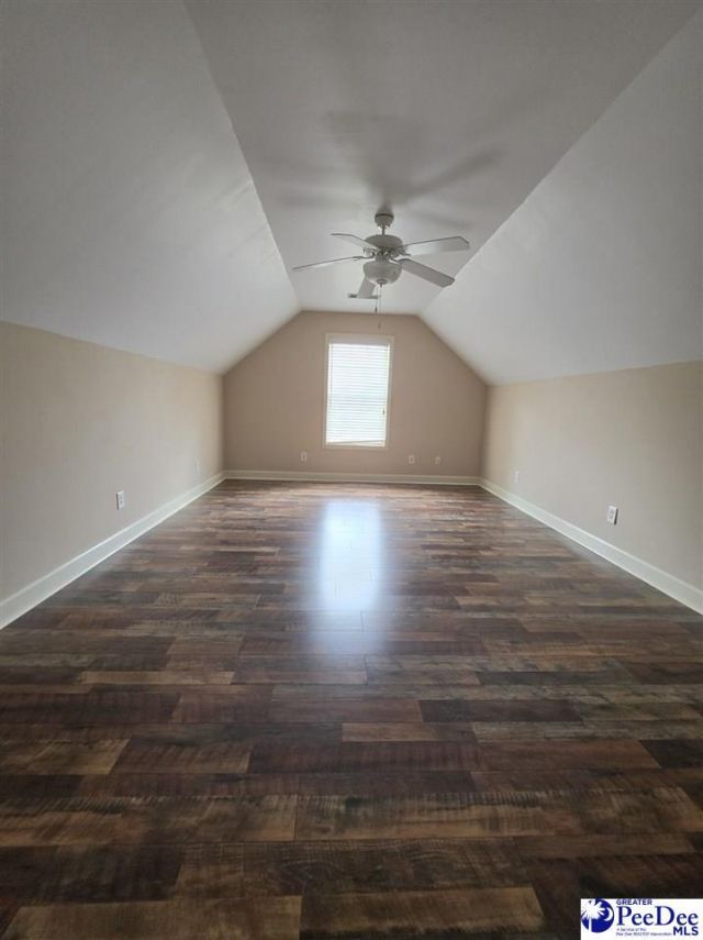 995 Maggie Way Photo 24