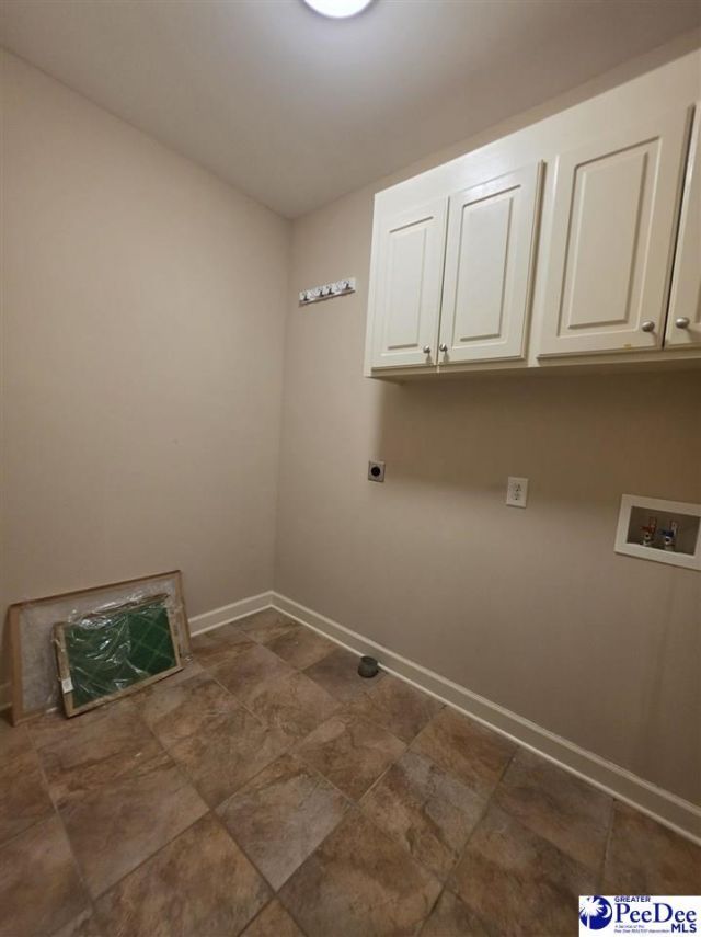 995 Maggie Way Photo 25