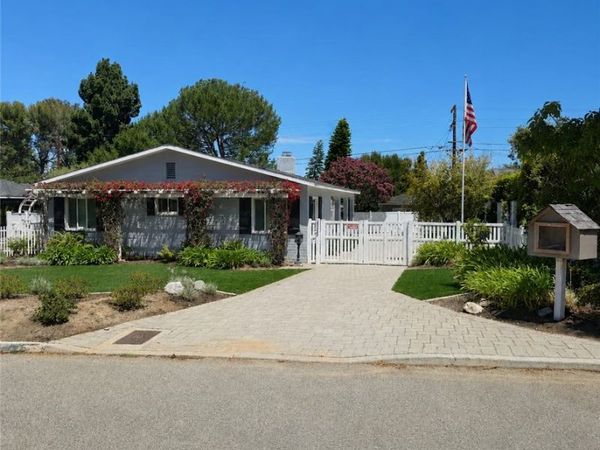 26340 Governor Avenue, Los Angeles, CA 90710