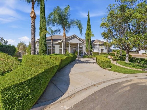 685 Bradbury, Redlands, CA 92374